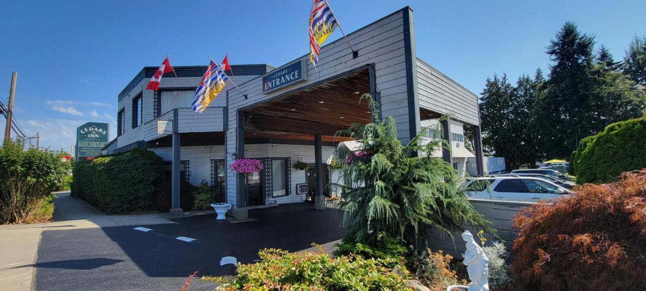 גיבסונס The Cedars Inn Hotel & Convention Centre מראה חיצוני תמונה